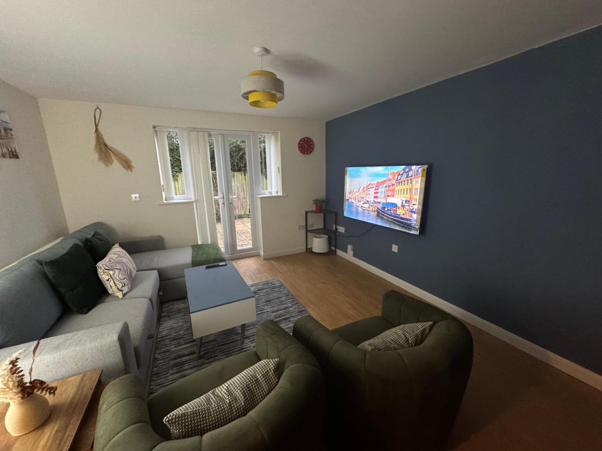 The Vogue Stay, 3 Bedrooms, 2 Bathrooms, Ideal For Jr & Oxford Hospitals, Free Carpark, Conveniently Located For Ring Road Access, 2 Miles From Oxford City Centre Easy Car & Bus Route 외부 사진