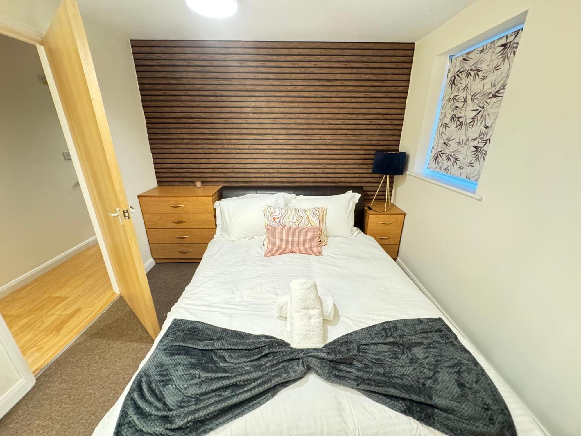 The Vogue Stay, 3 Bedrooms, 2 Bathrooms, Ideal For Jr & Oxford Hospitals, Free Carpark, Conveniently Located For Ring Road Access, 2 Miles From Oxford City Centre Easy Car & Bus Route 외부 사진