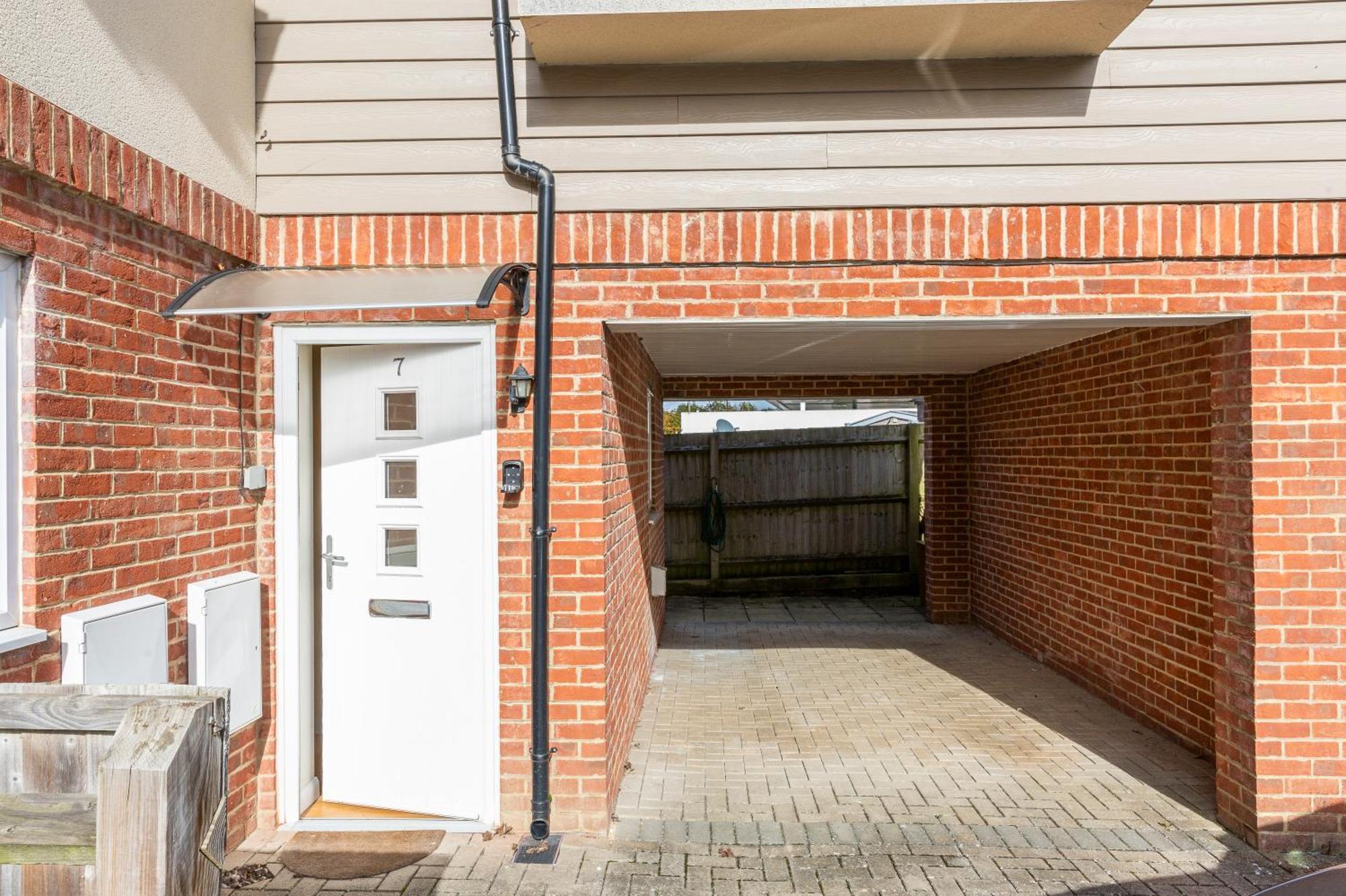 The Vogue Stay, 3 Bedrooms, 2 Bathrooms, Ideal For Jr & Oxford Hospitals, Free Carpark, Conveniently Located For Ring Road Access, 2 Miles From Oxford City Centre Easy Car & Bus Route 외부 사진