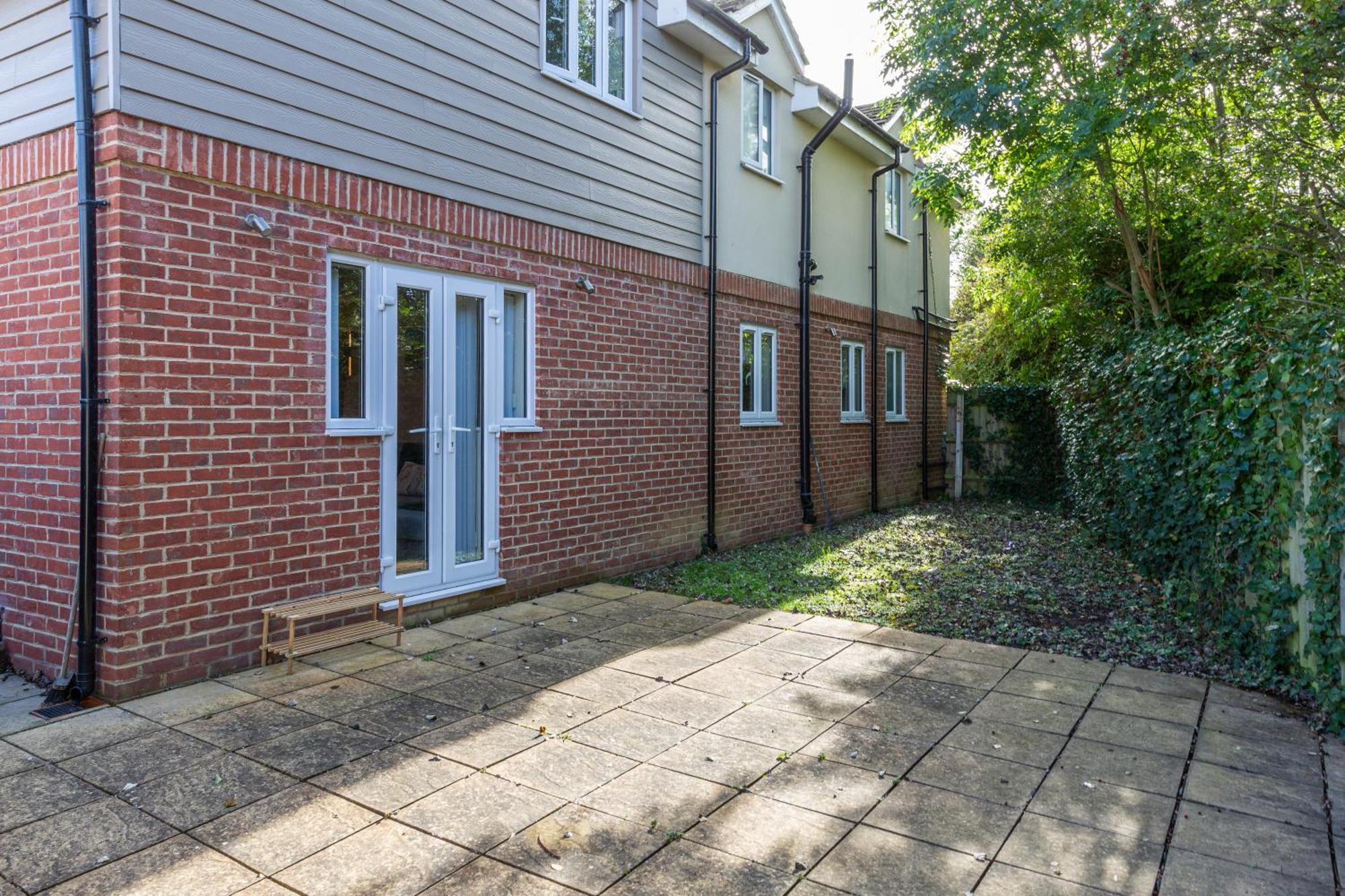 The Vogue Stay, 3 Bedrooms, 2 Bathrooms, Ideal For Jr & Oxford Hospitals, Free Carpark, Conveniently Located For Ring Road Access, 2 Miles From Oxford City Centre Easy Car & Bus Route 외부 사진